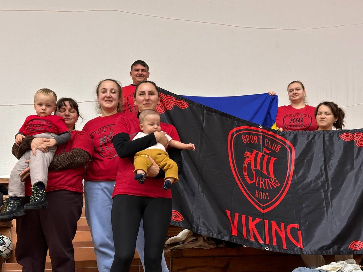 Parents with Viking flag